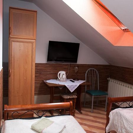 Hotelik Niedzwiadek Радзынь-Подляский Экстерьер фото