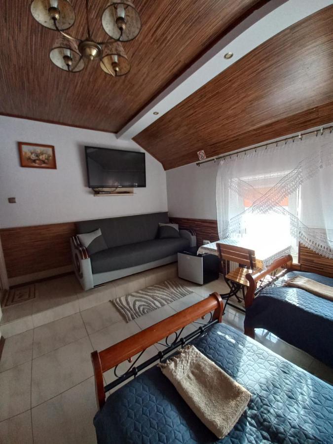 Hotelik Niedzwiadek Радзынь-Подляский Экстерьер фото
