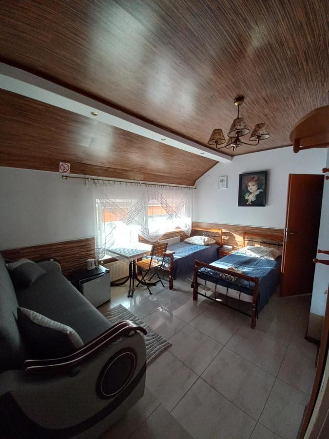 Hotelik Niedzwiadek Радзынь-Подляский Экстерьер фото