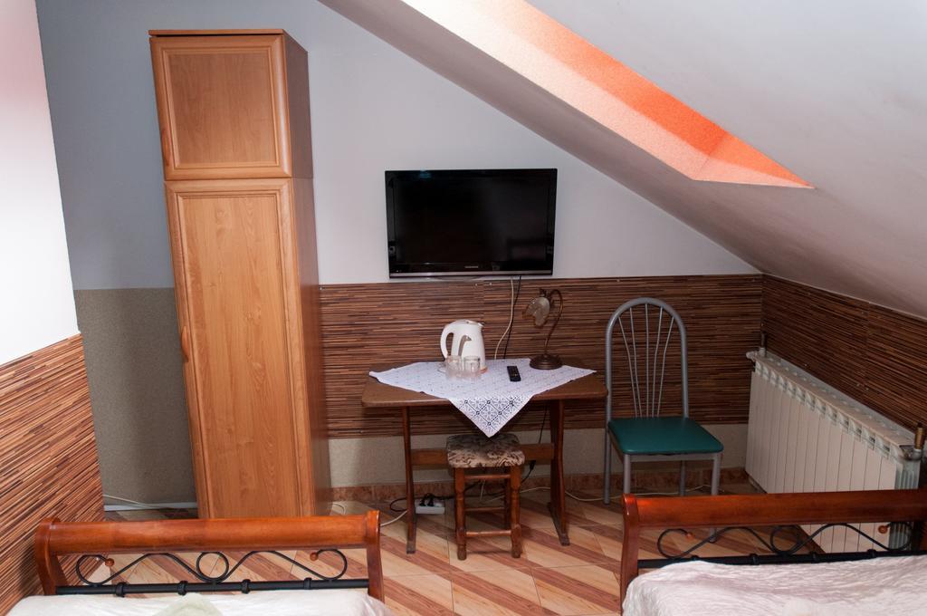 Hotelik Niedzwiadek Радзынь-Подляский Экстерьер фото