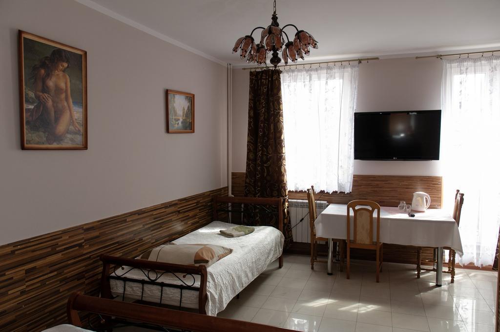 Hotelik Niedzwiadek Радзынь-Подляский Номер фото
