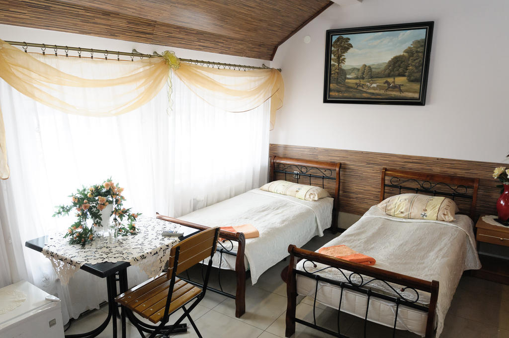 Hotelik Niedzwiadek Радзынь-Подляский Номер фото